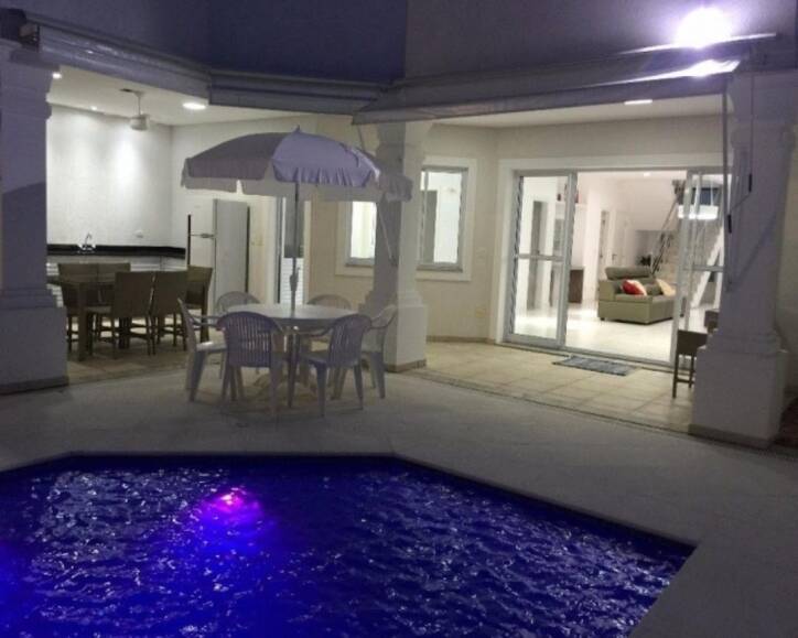 Casa à venda e aluguel com 4 quartos, 300m² - Foto 9