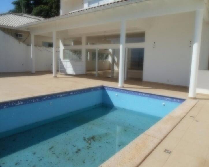 Casa à venda com 6 quartos, 700m² - Foto 4