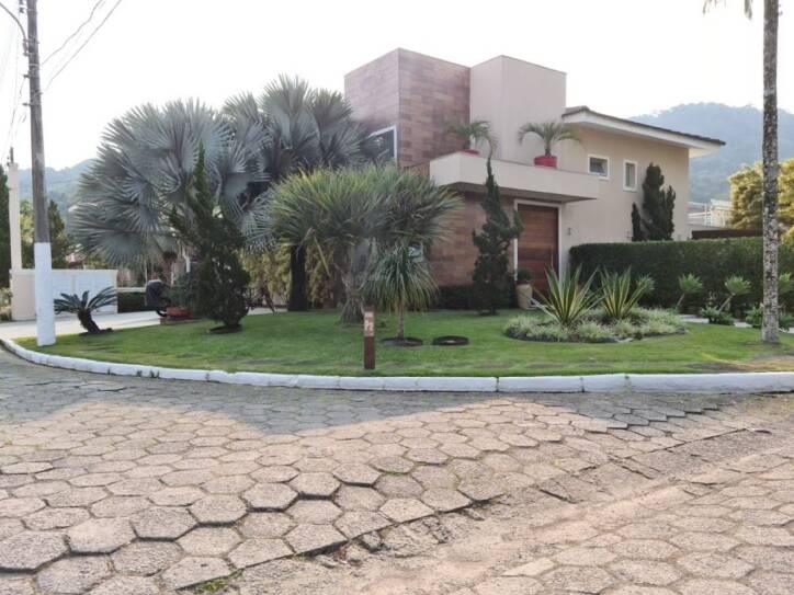 Casa à venda com 5 quartos, 500m² - Foto 2