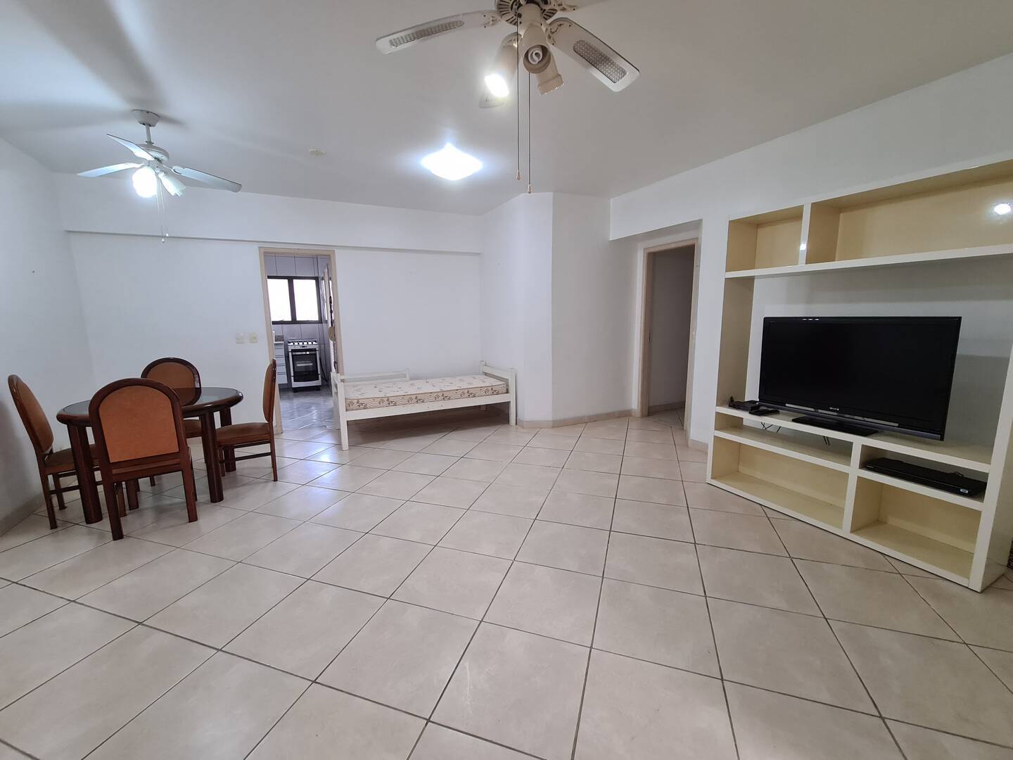 Apartamento à venda com 3 quartos, 145m² - Foto 9