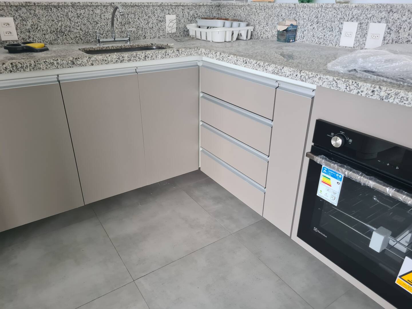 Apartamento à venda e aluguel com 3 quartos, 125m² - Foto 2