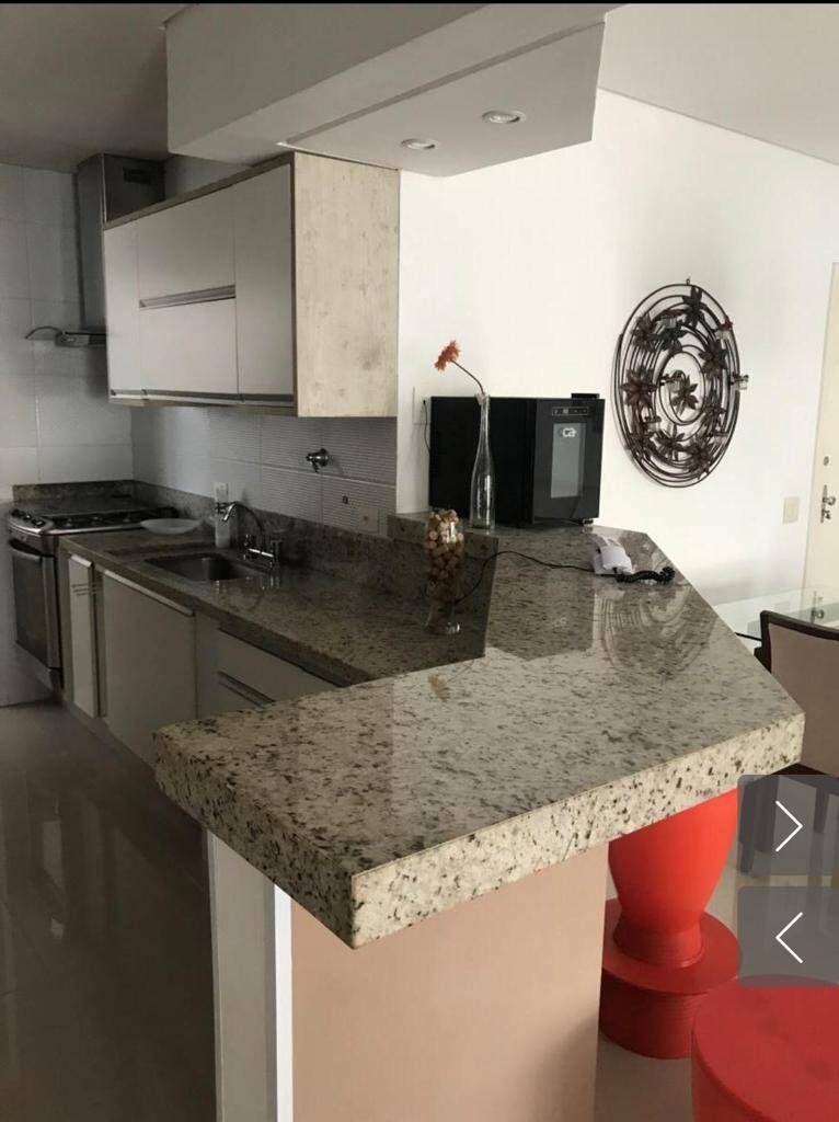 Apartamento à venda com 3 quartos, 98m² - Foto 2