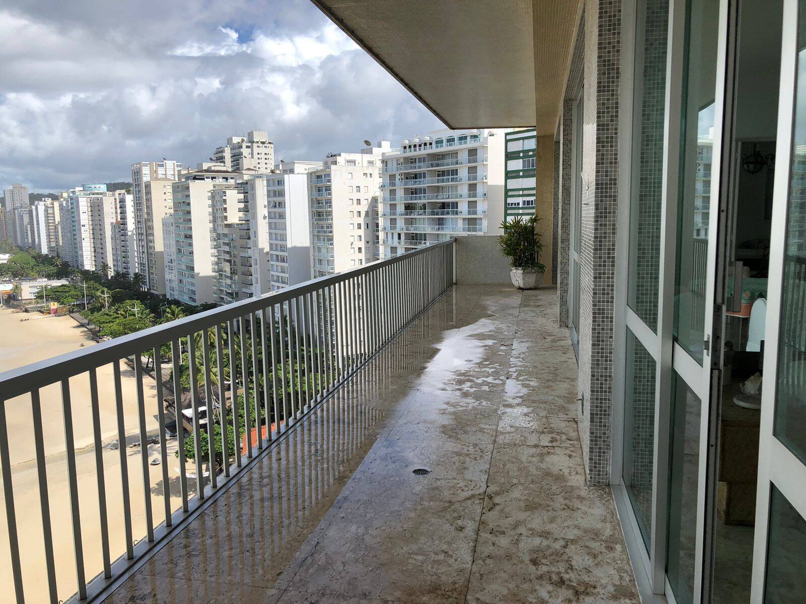 Apartamento à venda com 7 quartos, 550m² - Foto 1