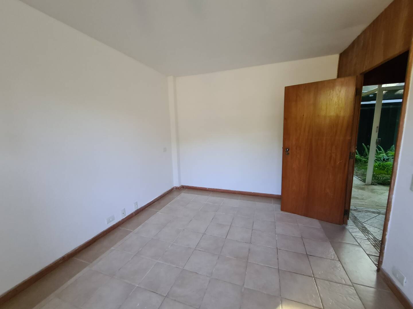 Casa à venda e aluguel com 5 quartos, 381m² - Foto 19