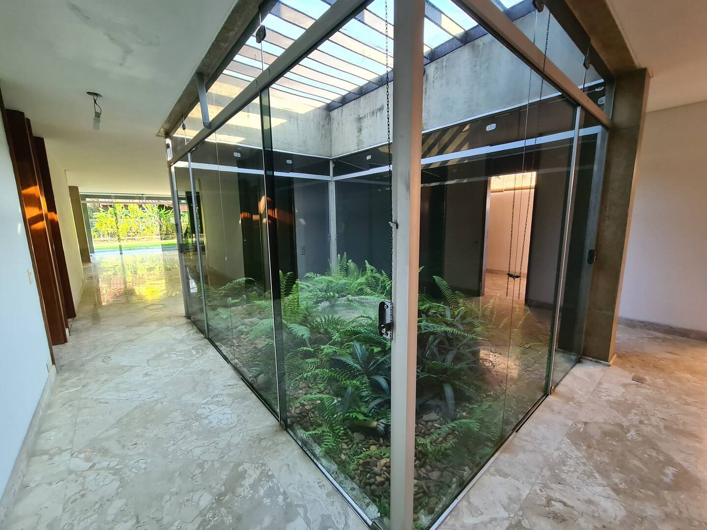 Casa à venda e aluguel com 5 quartos, 381m² - Foto 27