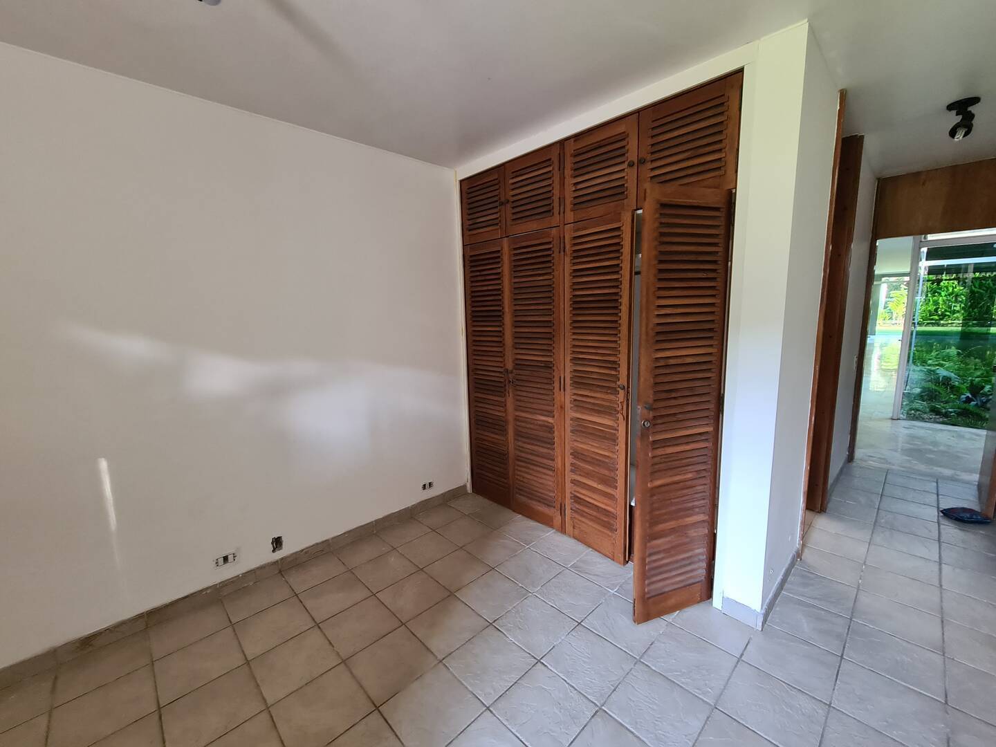 Casa à venda e aluguel com 5 quartos, 381m² - Foto 37