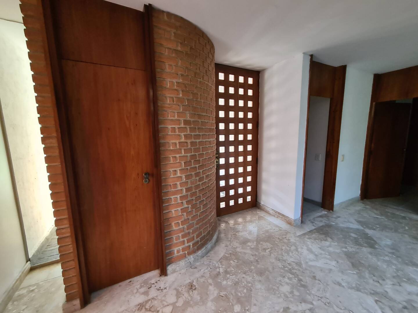 Casa à venda e aluguel com 5 quartos, 381m² - Foto 39