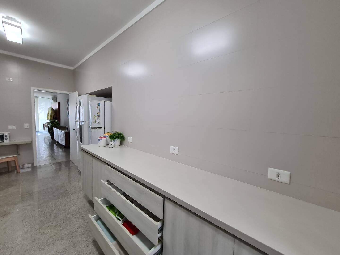 Apartamento à venda com 3 quartos, 185m² - Foto 6