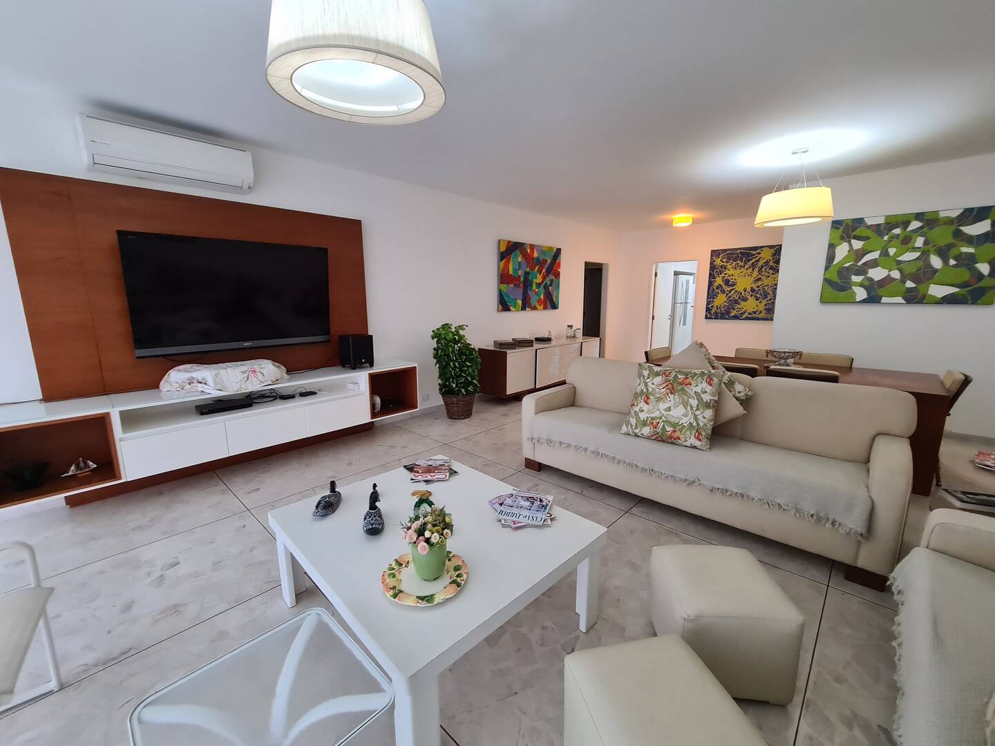 Apartamento à venda com 3 quartos, 185m² - Foto 1