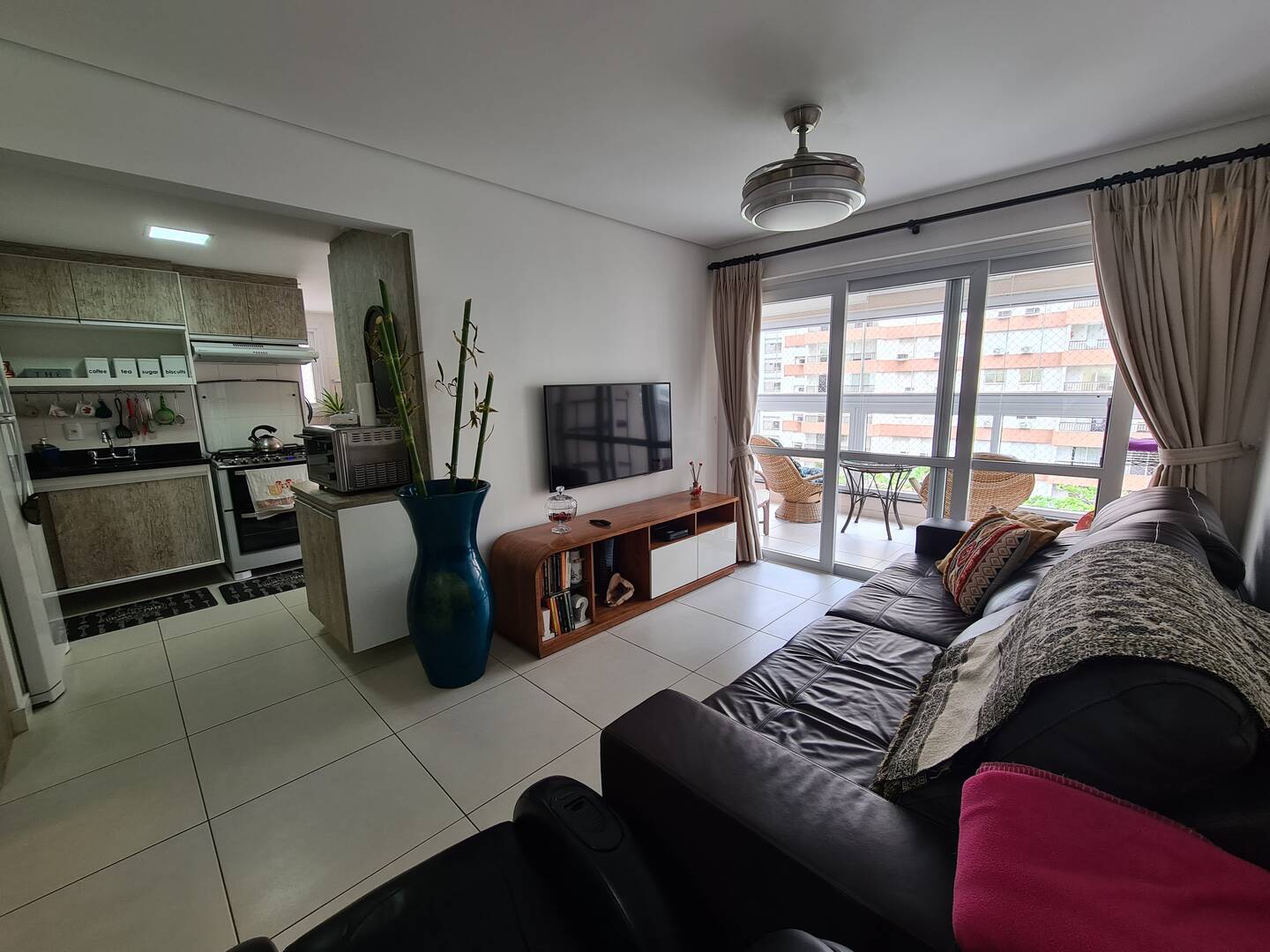 Apartamento à venda com 3 quartos, 118m² - Foto 2