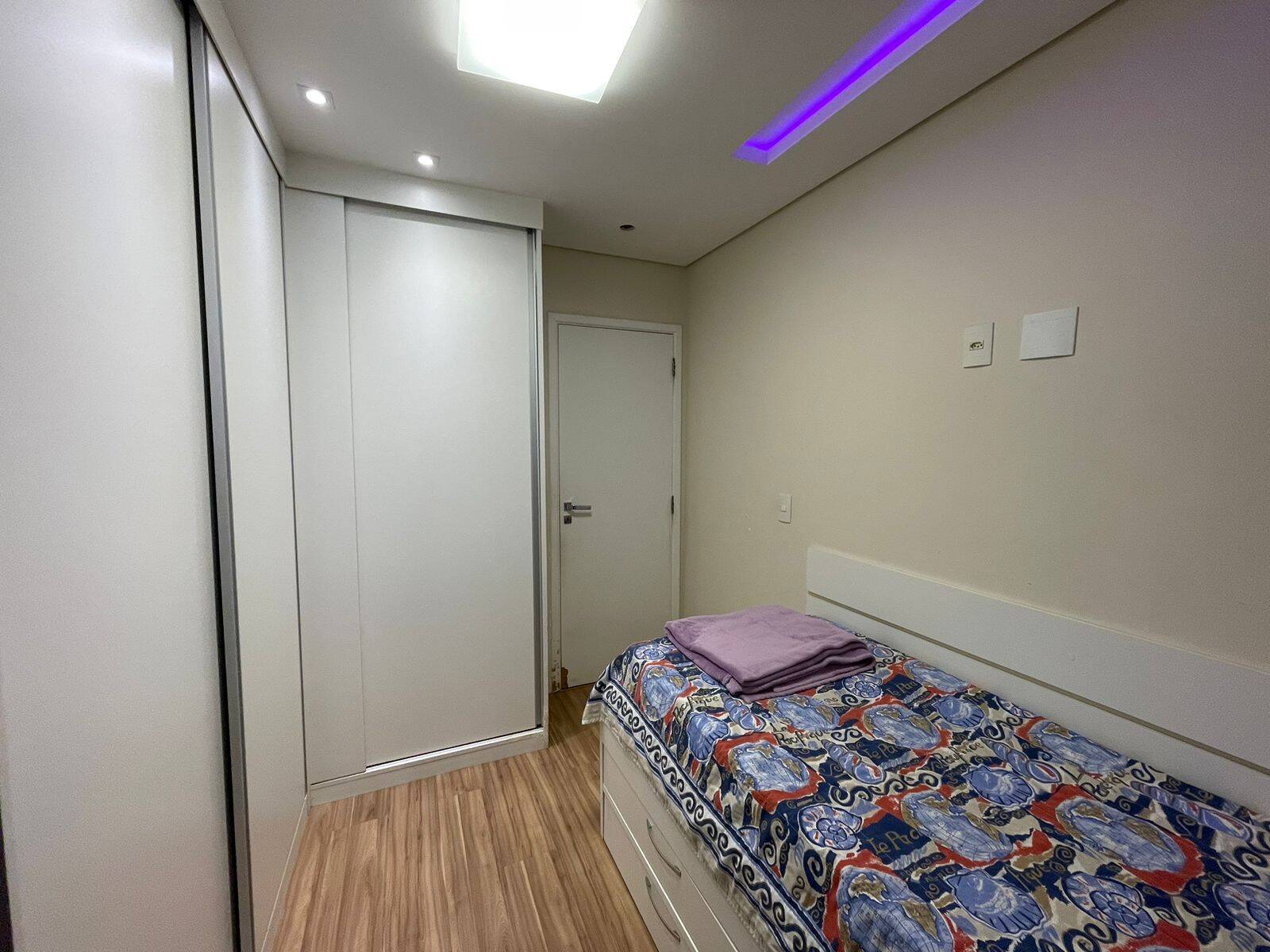 Apartamento à venda com 3 quartos, 98m² - Foto 9