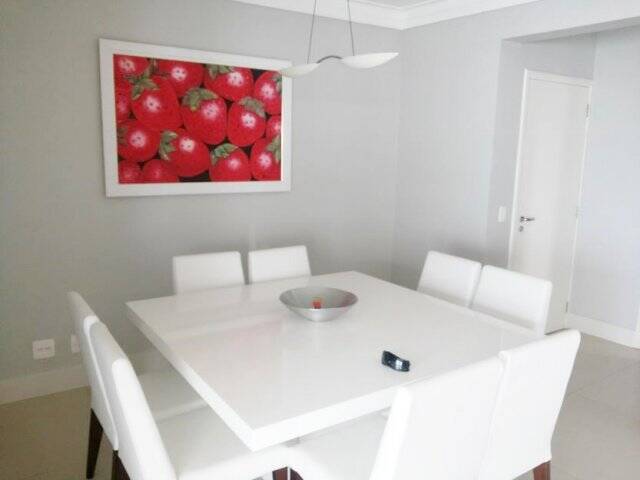 Apartamento à venda com 3 quartos, 135m² - Foto 9