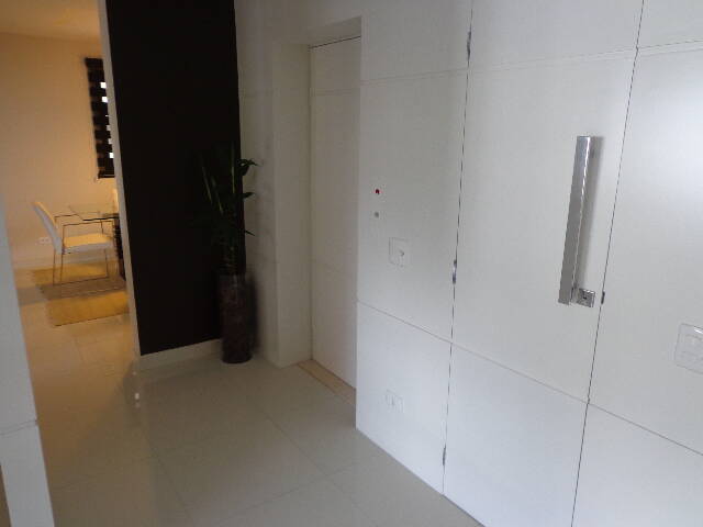 Apartamento à venda com 4 quartos, 180m² - Foto 12