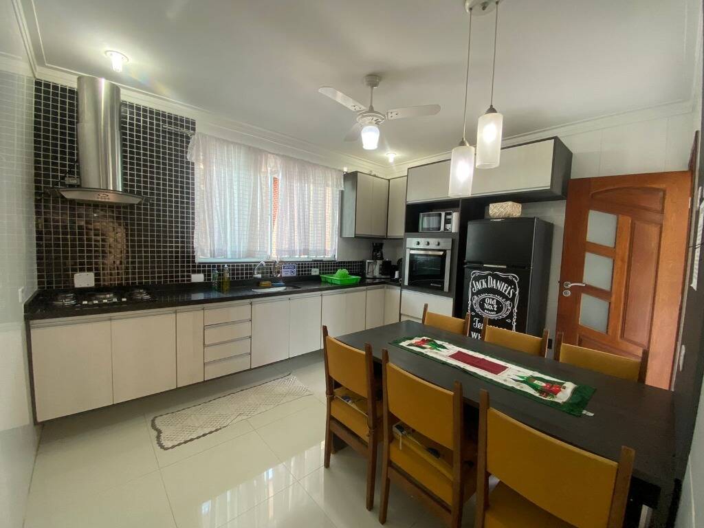 Casa à venda com 3 quartos, 150m² - Foto 30