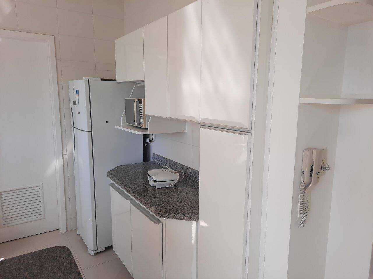 Apartamento à venda com 2 quartos, 85m² - Foto 25