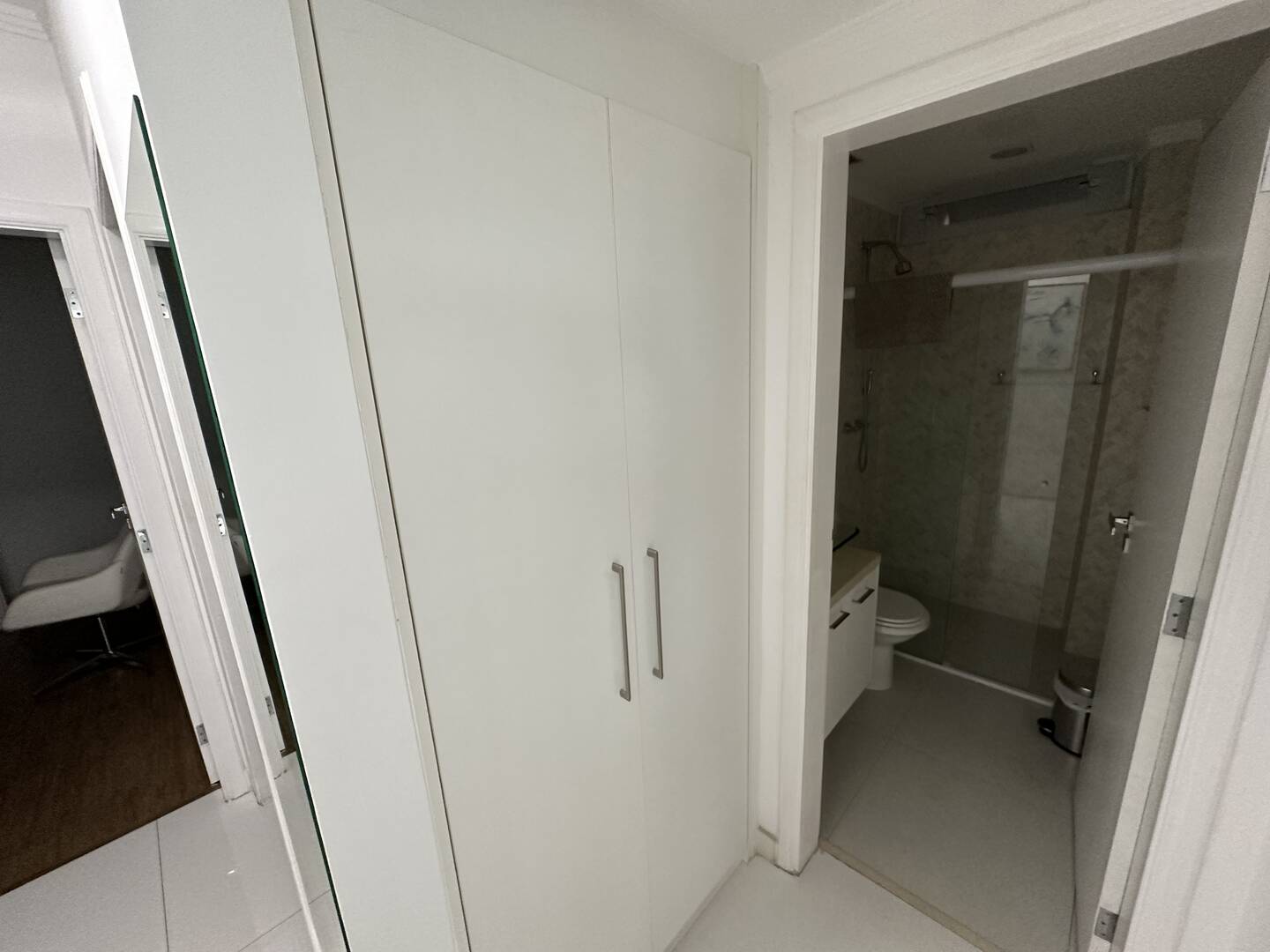 Apartamento à venda com 3 quartos, 138m² - Foto 13