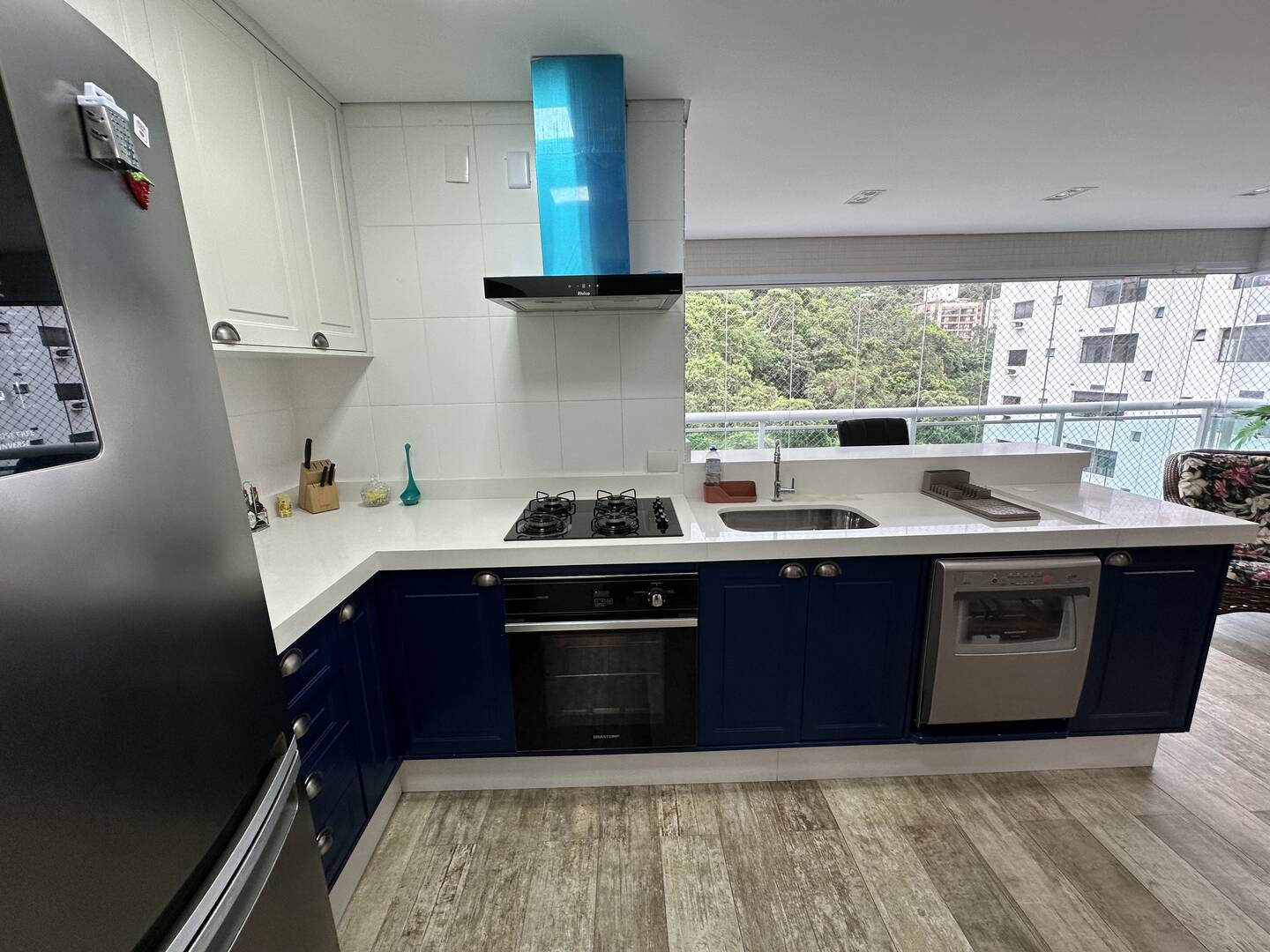 Apartamento à venda com 3 quartos, 110m² - Foto 17