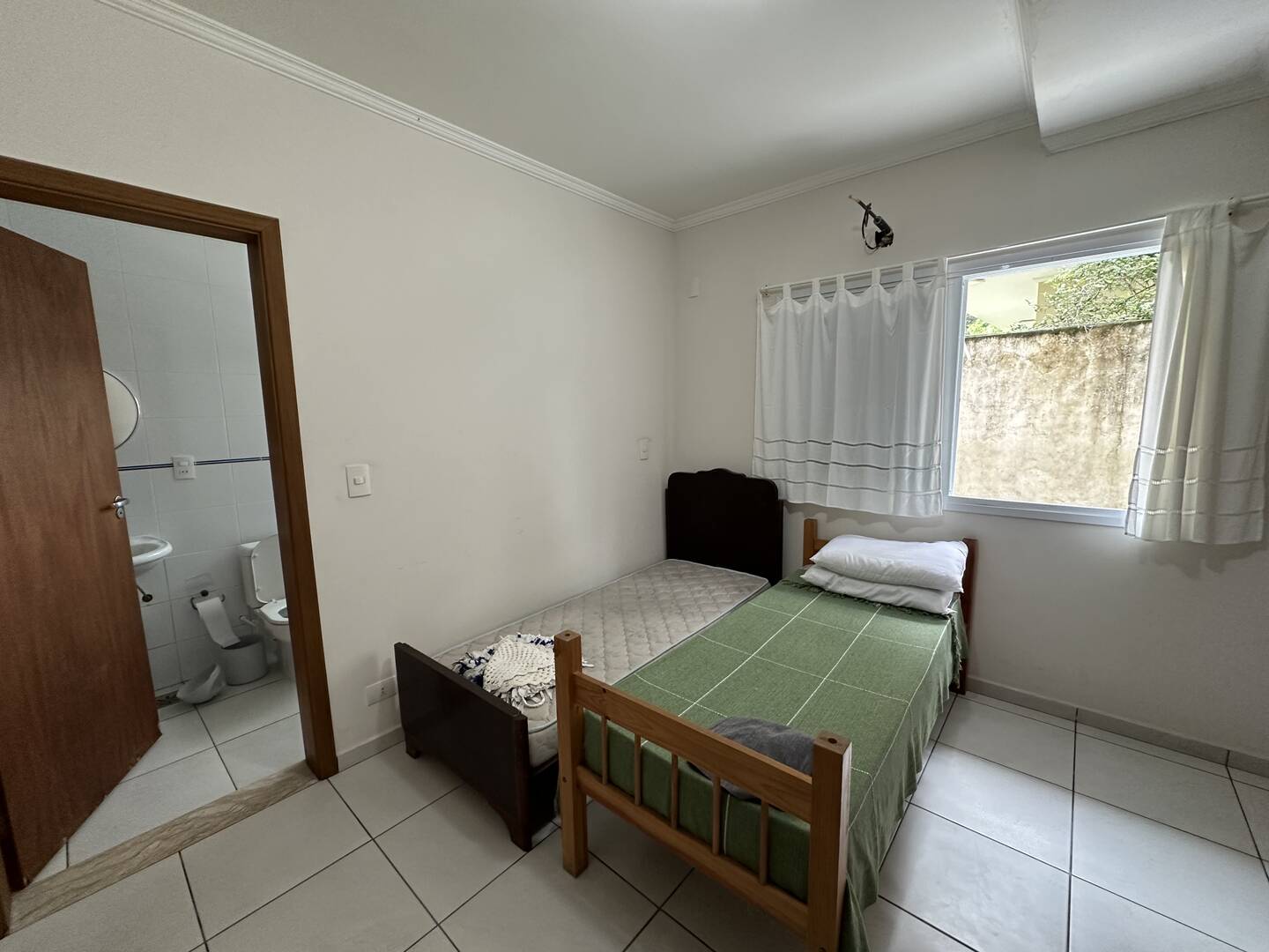 Casa à venda com 4 quartos, 250m² - Foto 17