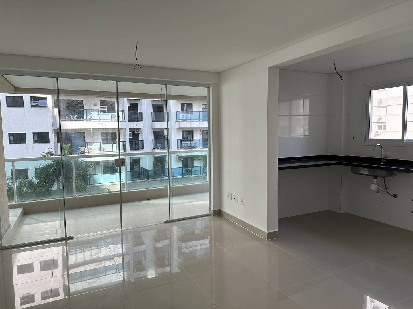 Apartamento à venda com 3 quartos, 86m² - Foto 4