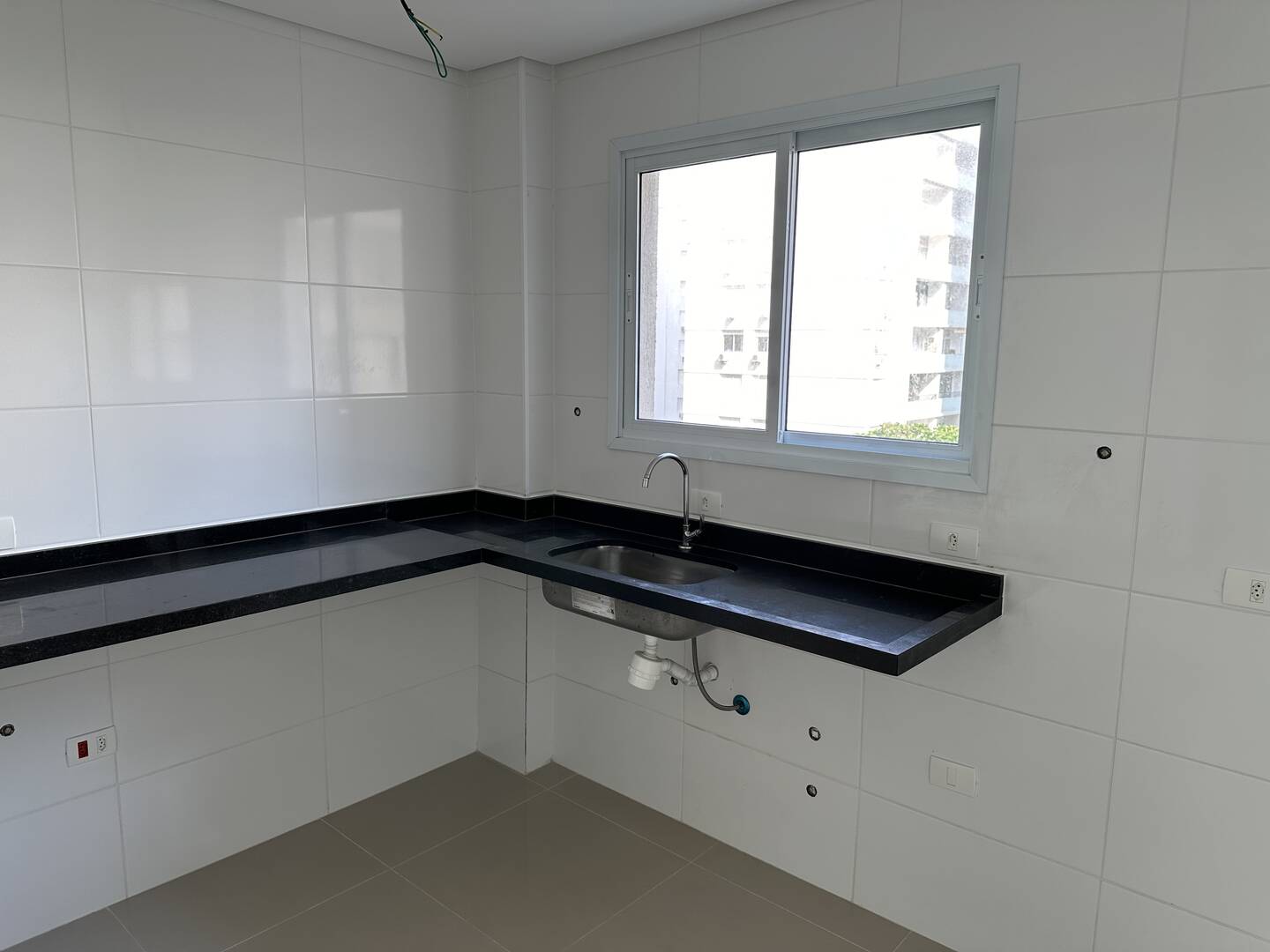 Apartamento à venda com 3 quartos, 86m² - Foto 6