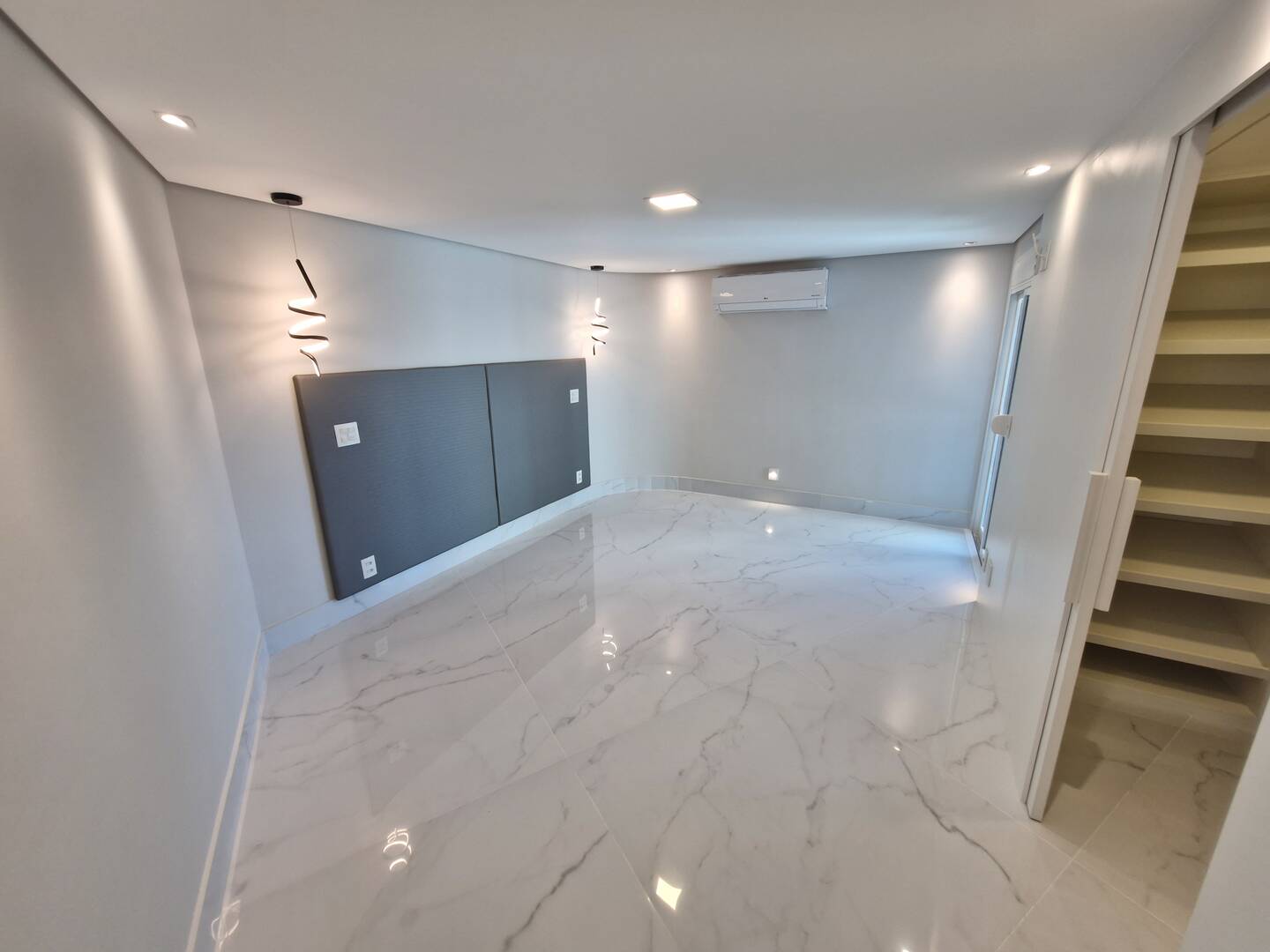 Apartamento à venda com 5 quartos, 230m² - Foto 99