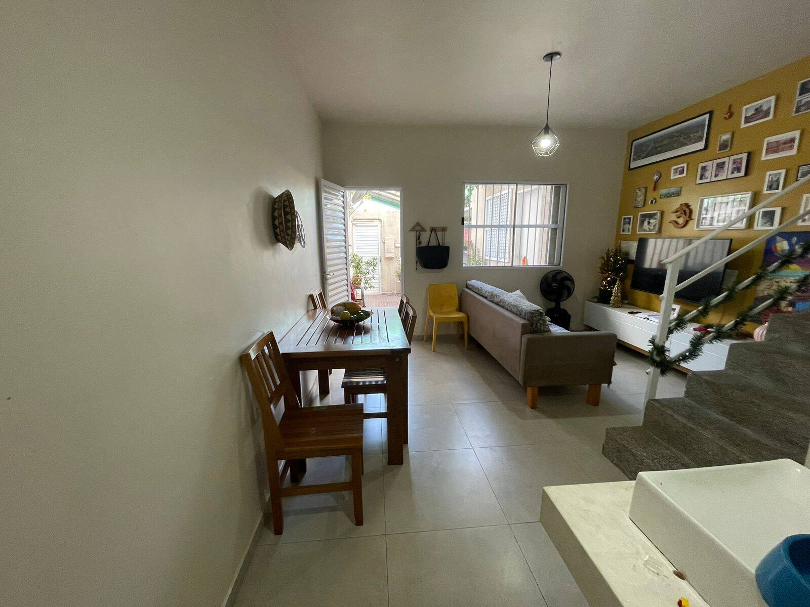 Casa à venda com 3 quartos, 88m² - Foto 9