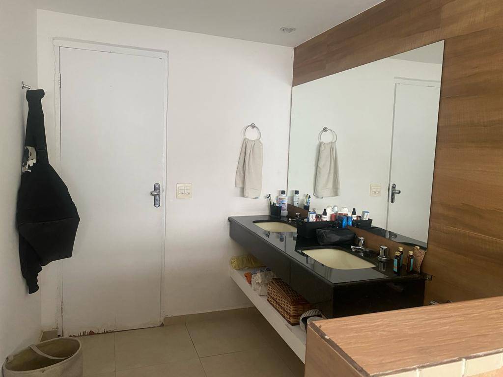 Casa à venda com 4 quartos, 600m² - Foto 28