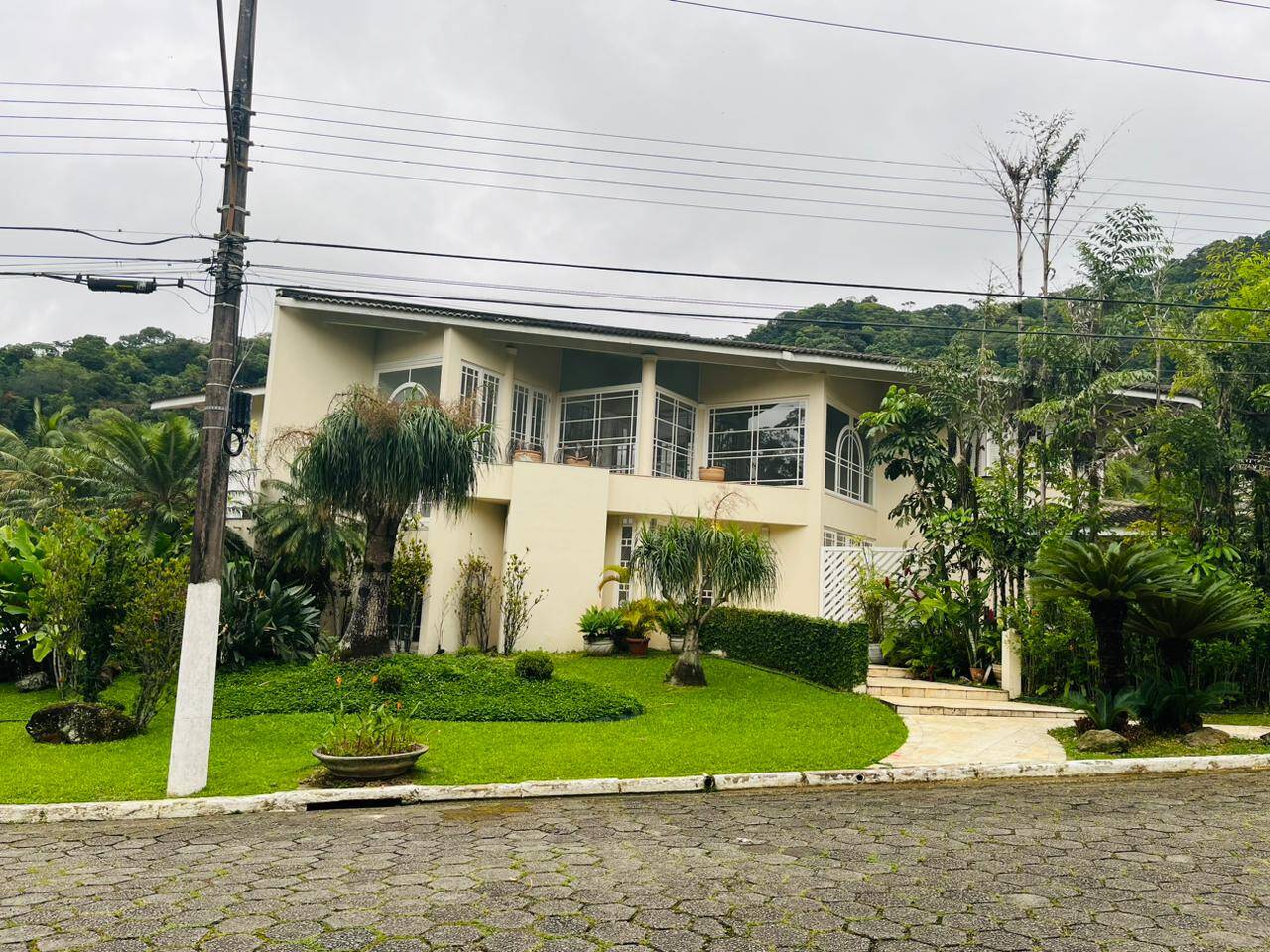 Casa à venda e aluguel com 5 quartos, 503m² - Foto 4