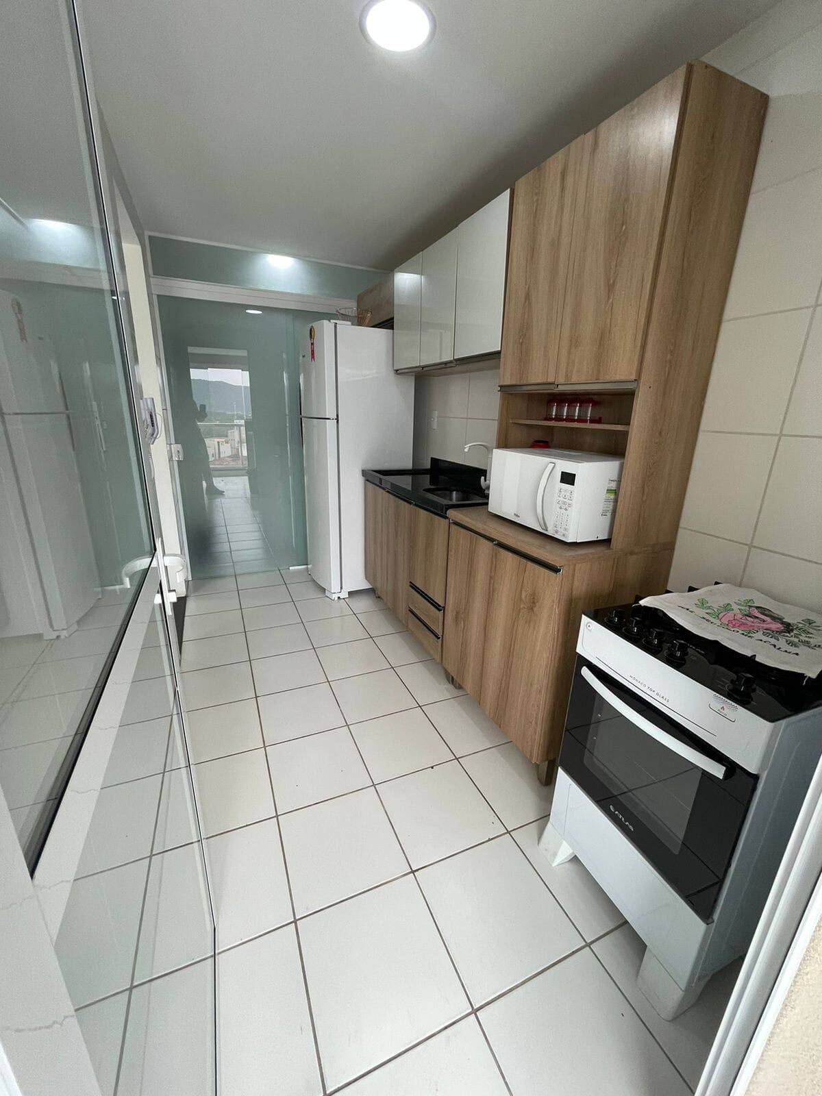 Apartamento à venda com 2 quartos, 67m² - Foto 8