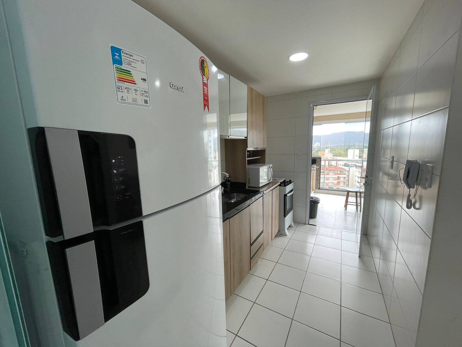 Apartamento à venda com 2 quartos, 67m² - Foto 7