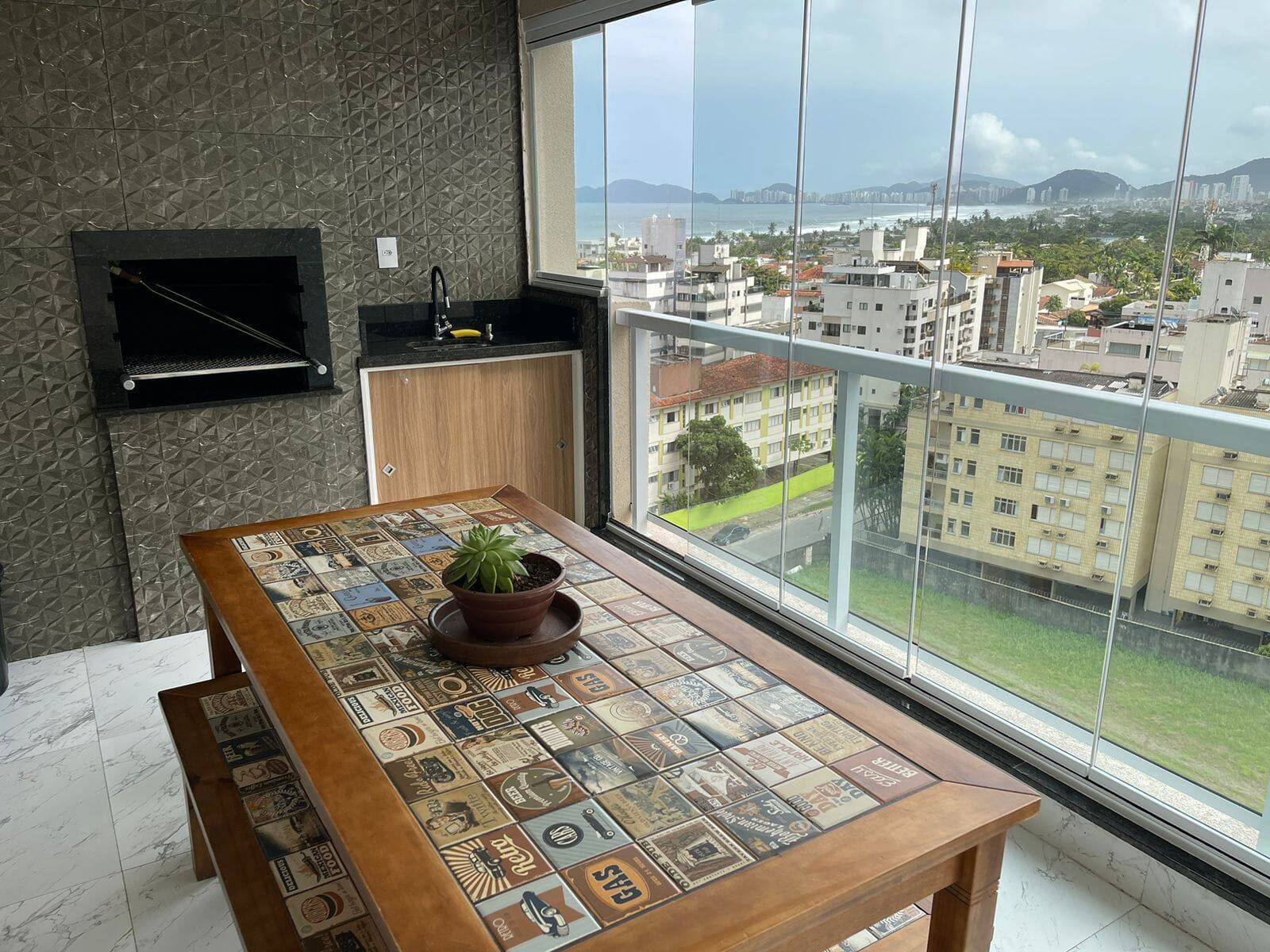 Apartamento à venda com 2 quartos, 67m² - Foto 2