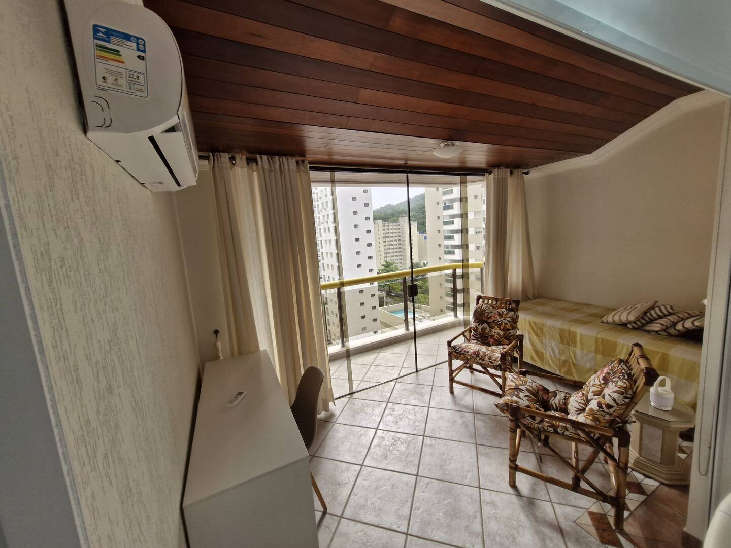 Apartamento à venda com 2 quartos, 60m² - Foto 2