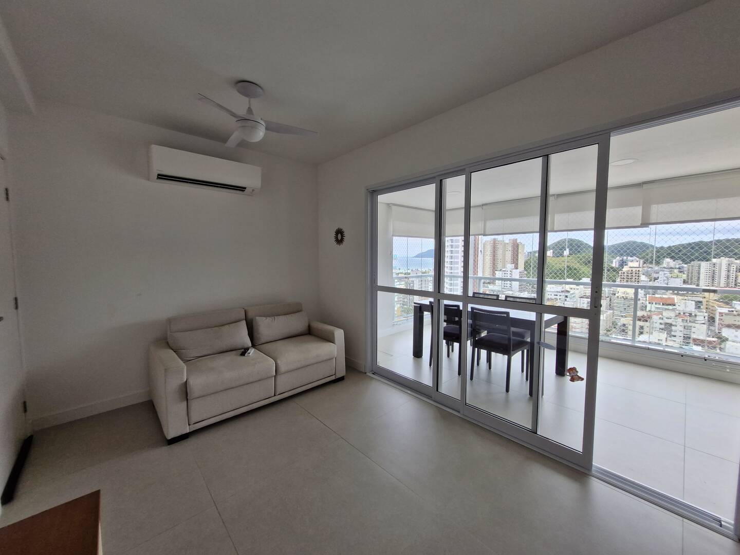 Apartamento à venda com 3 quartos, 84m² - Foto 1