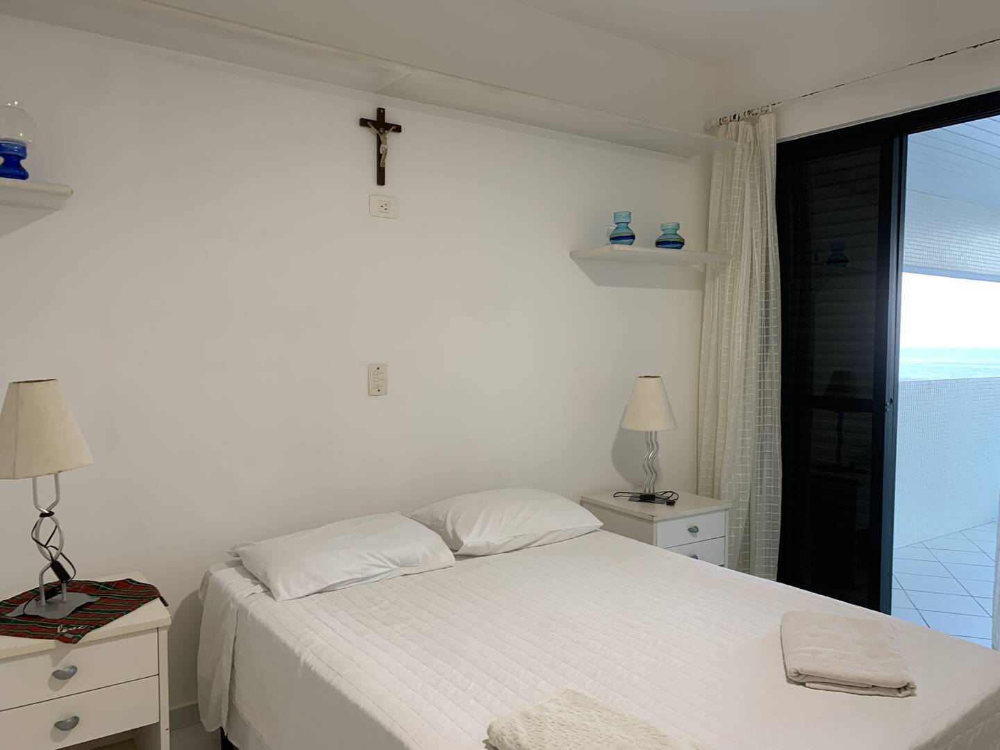 Apartamento à venda e aluguel com 3 quartos, 184m² - Foto 2