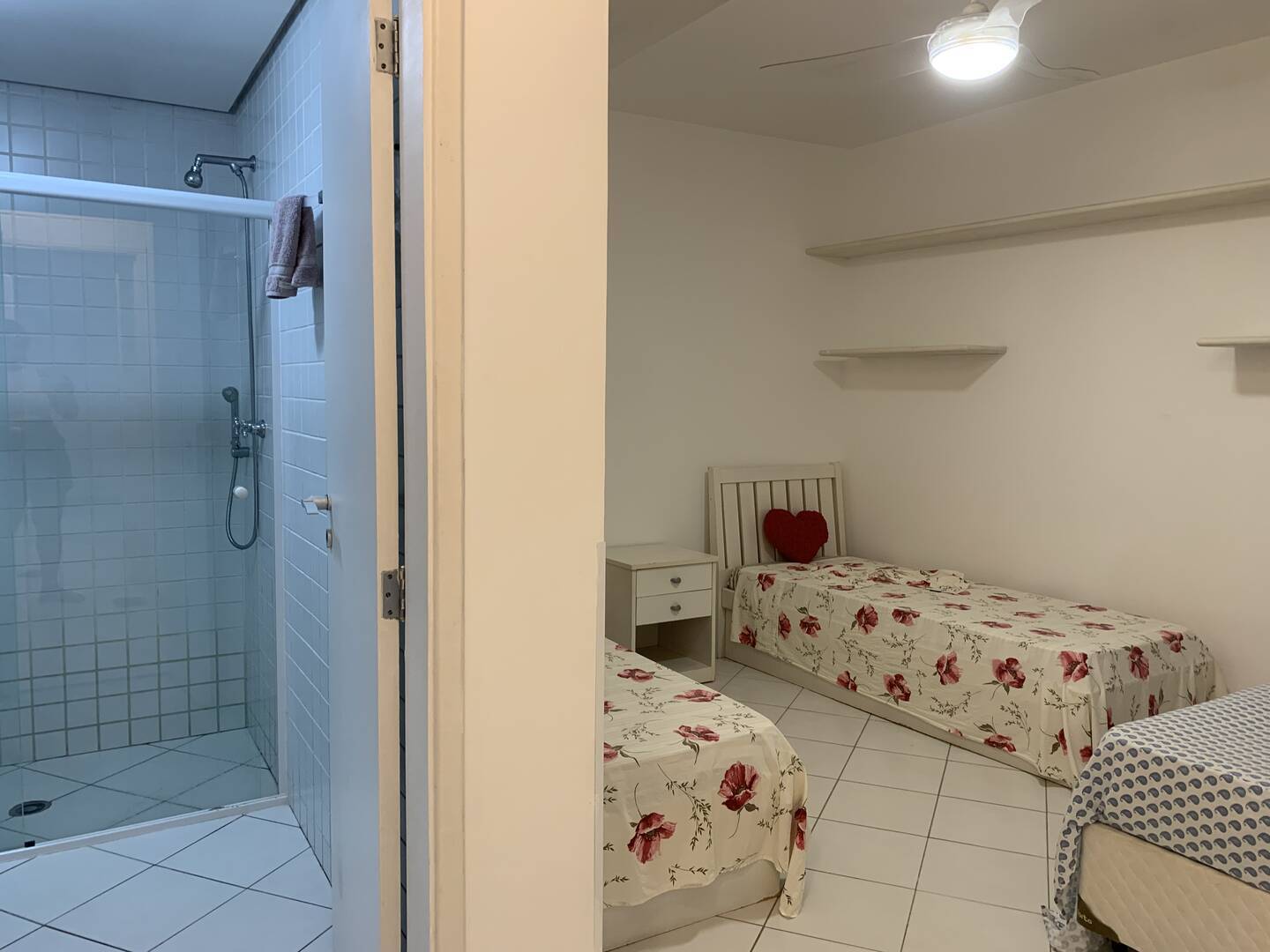 Apartamento à venda e aluguel com 3 quartos, 184m² - Foto 9