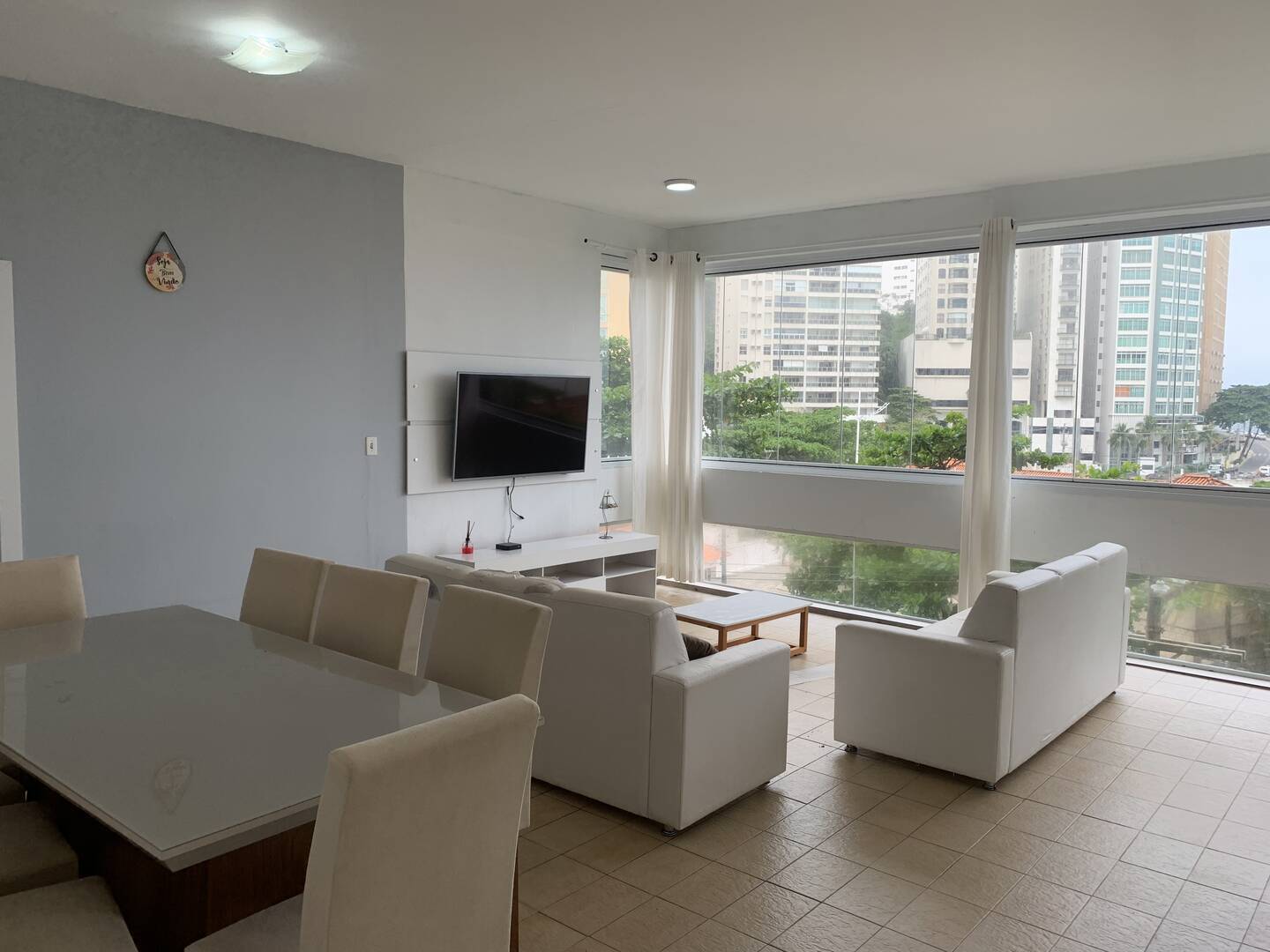 Apartamento à venda com 3 quartos, 125m² - Foto 1