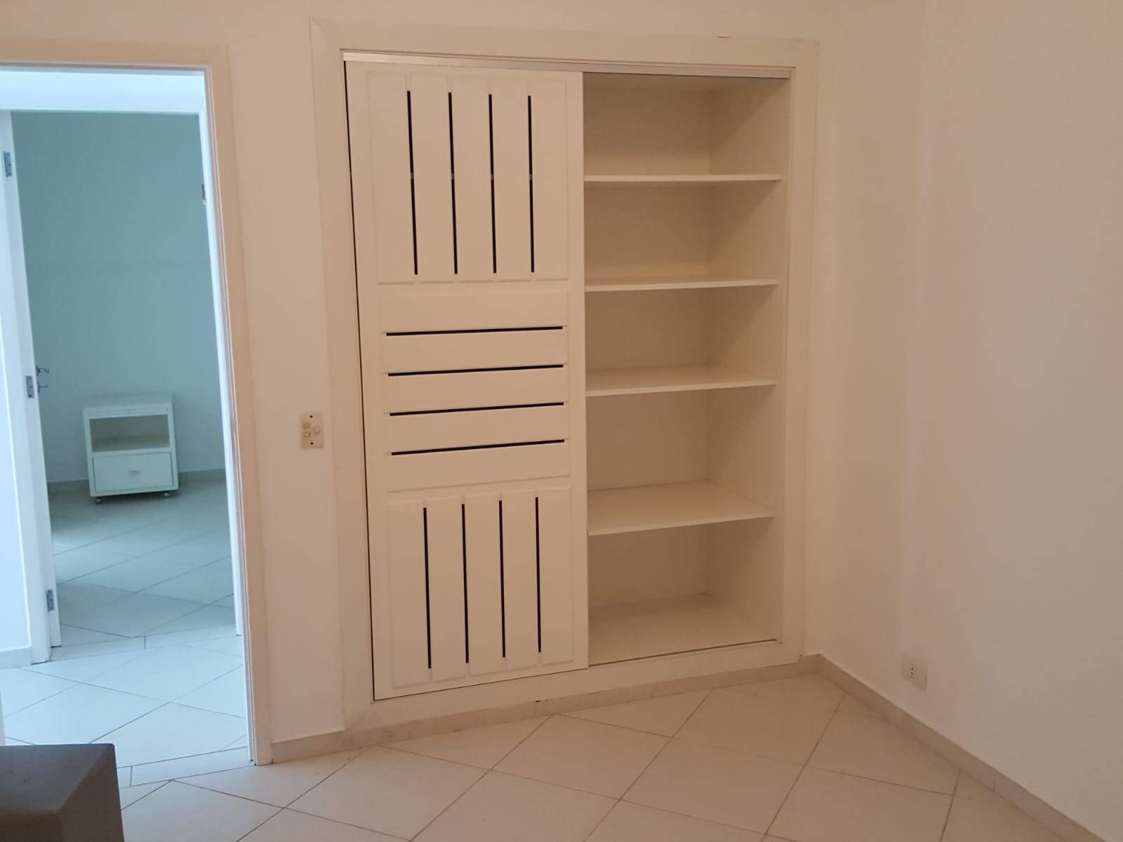 Apartamento à venda com 3 quartos, 135m² - Foto 8