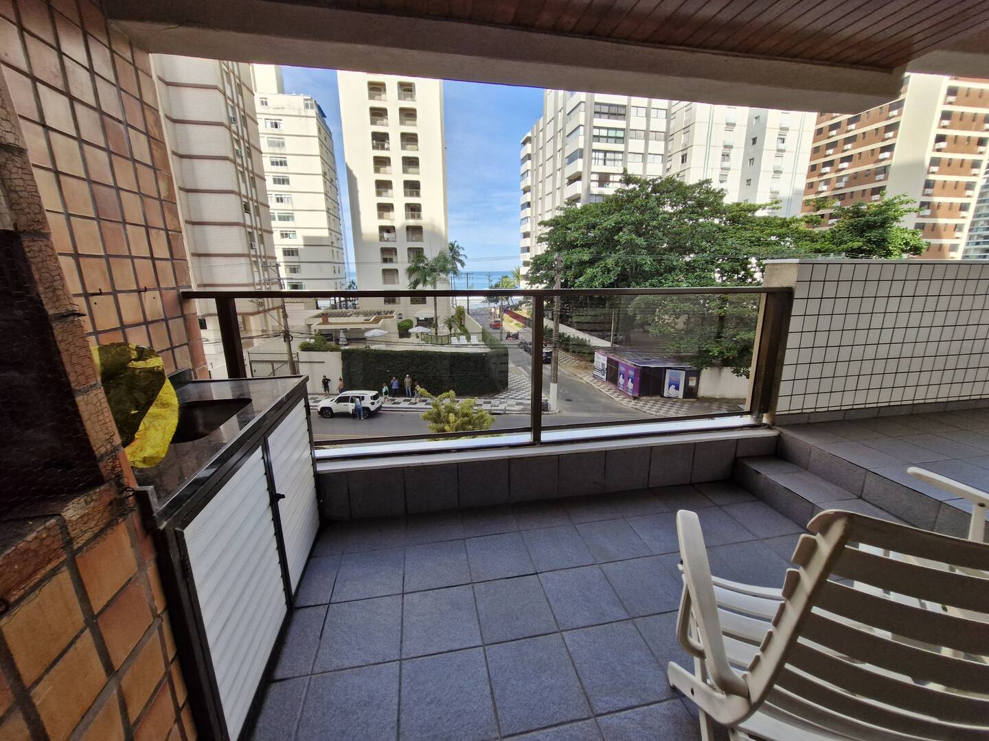 Apartamento à venda com 4 quartos, 156m² - Foto 2