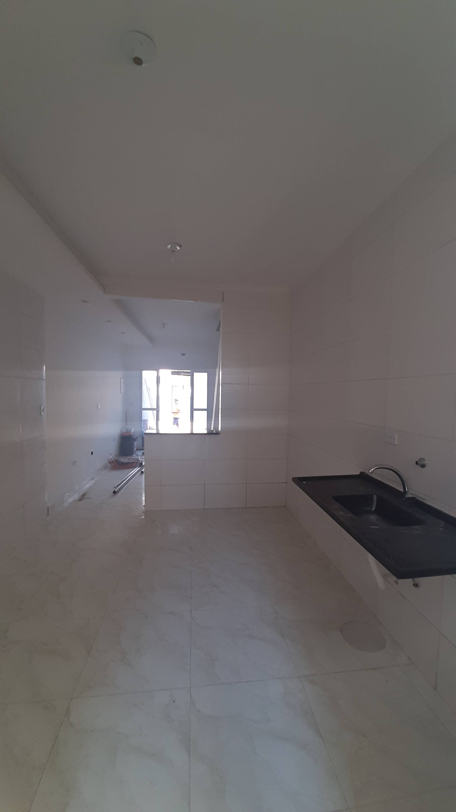 Casa à venda com 2 quartos, 73m² - Foto 4