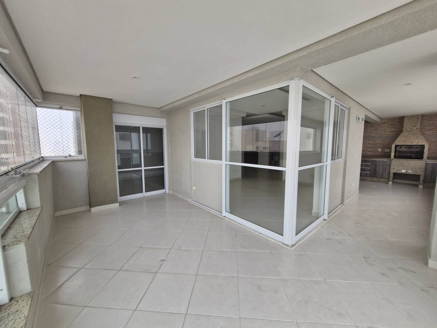 Apartamento à venda com 3 quartos, 125m² - Foto 8