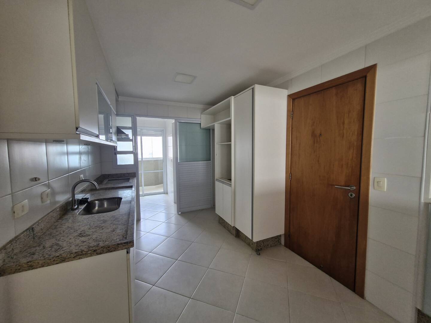 Apartamento à venda com 3 quartos, 125m² - Foto 9