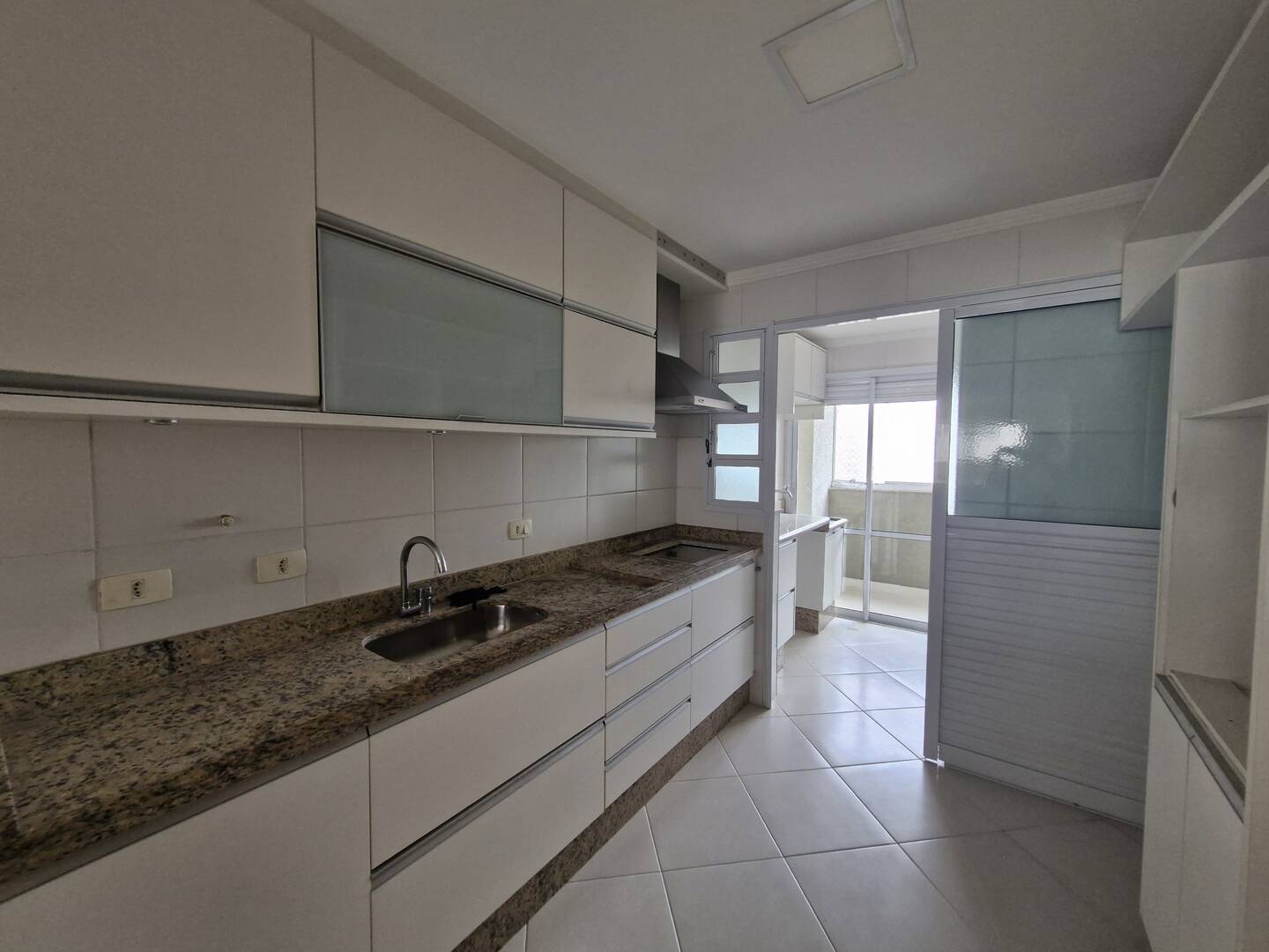 Apartamento à venda com 3 quartos, 125m² - Foto 22