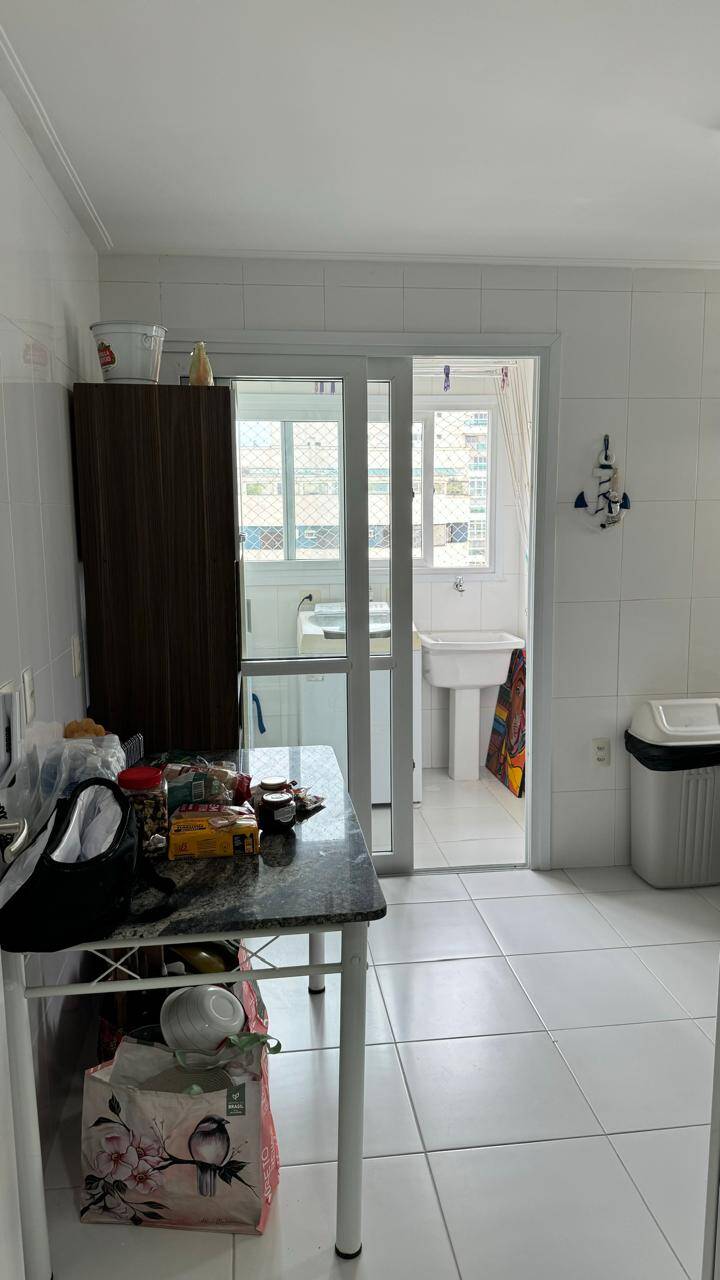 Apartamento à venda com 3 quartos, 118m² - Foto 3