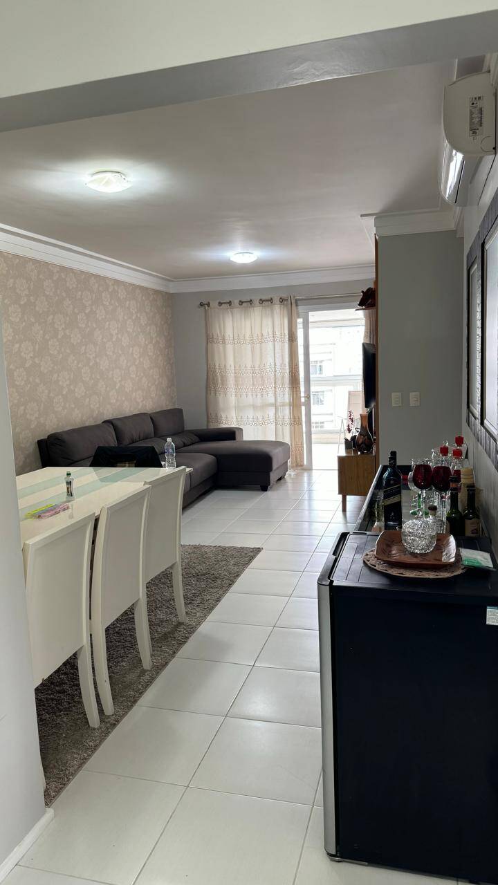 Apartamento à venda com 3 quartos, 118m² - Foto 6