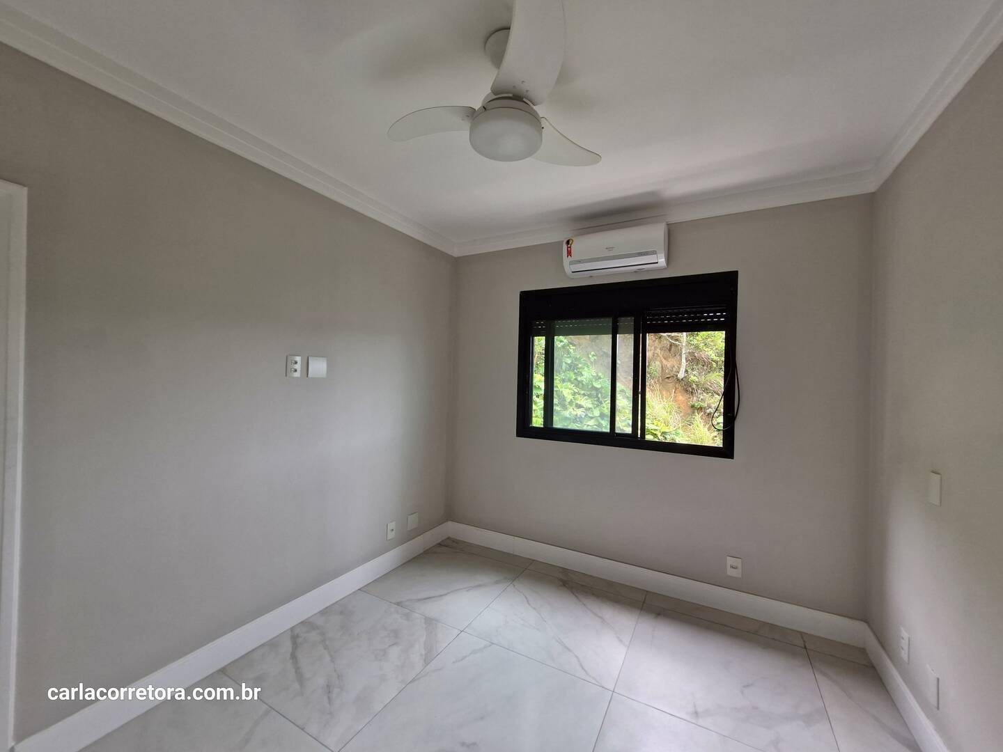 Apartamento à venda com 4 quartos, 230m² - Foto 6