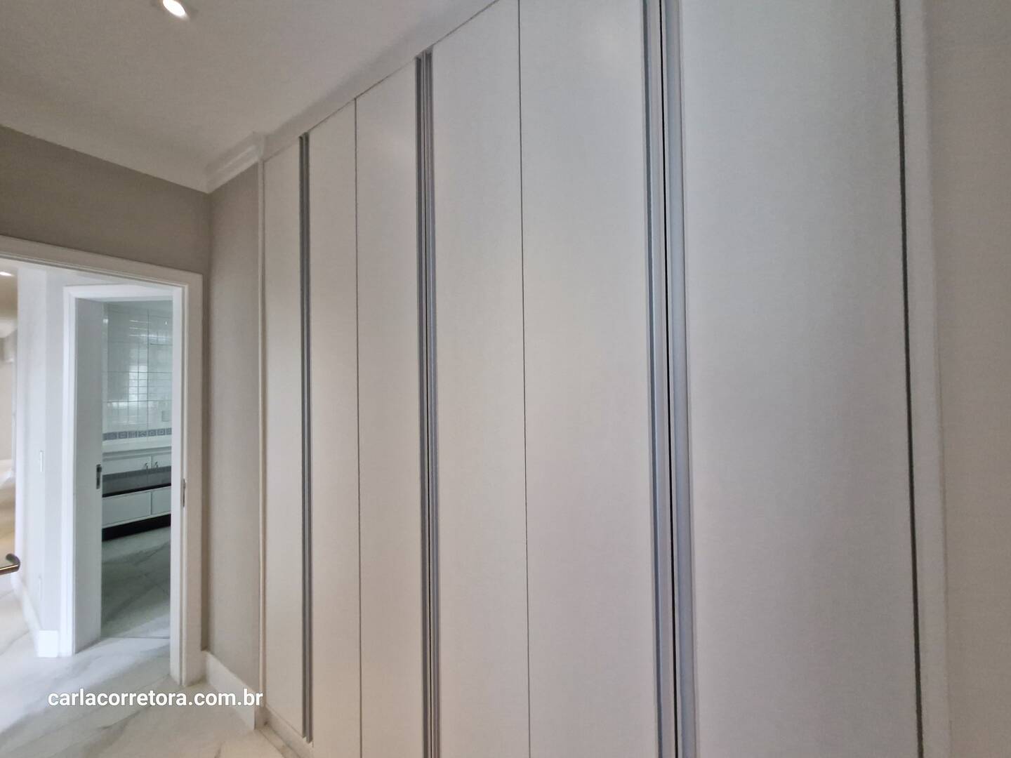 Apartamento à venda com 4 quartos, 230m² - Foto 10