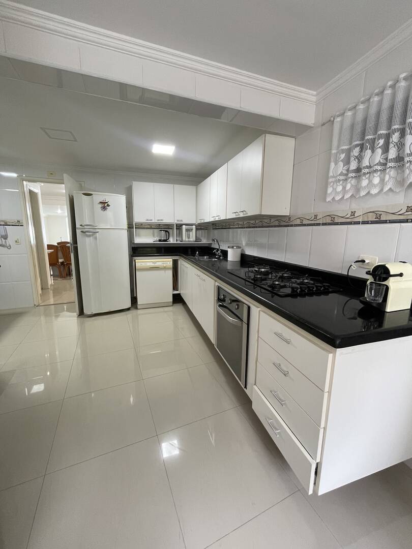 Apartamento à venda e aluguel com 4 quartos, 135m² - Foto 6