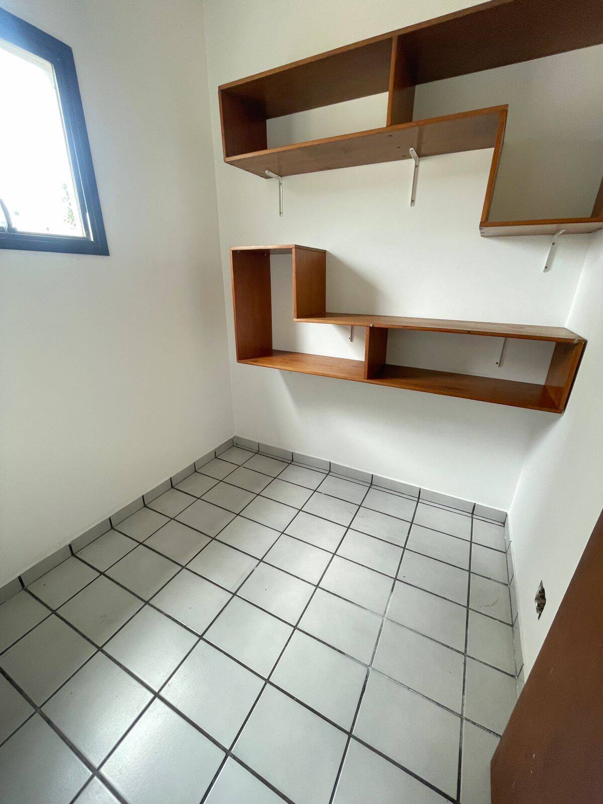 Apartamento para alugar com 2 quartos, 90m² - Foto 8