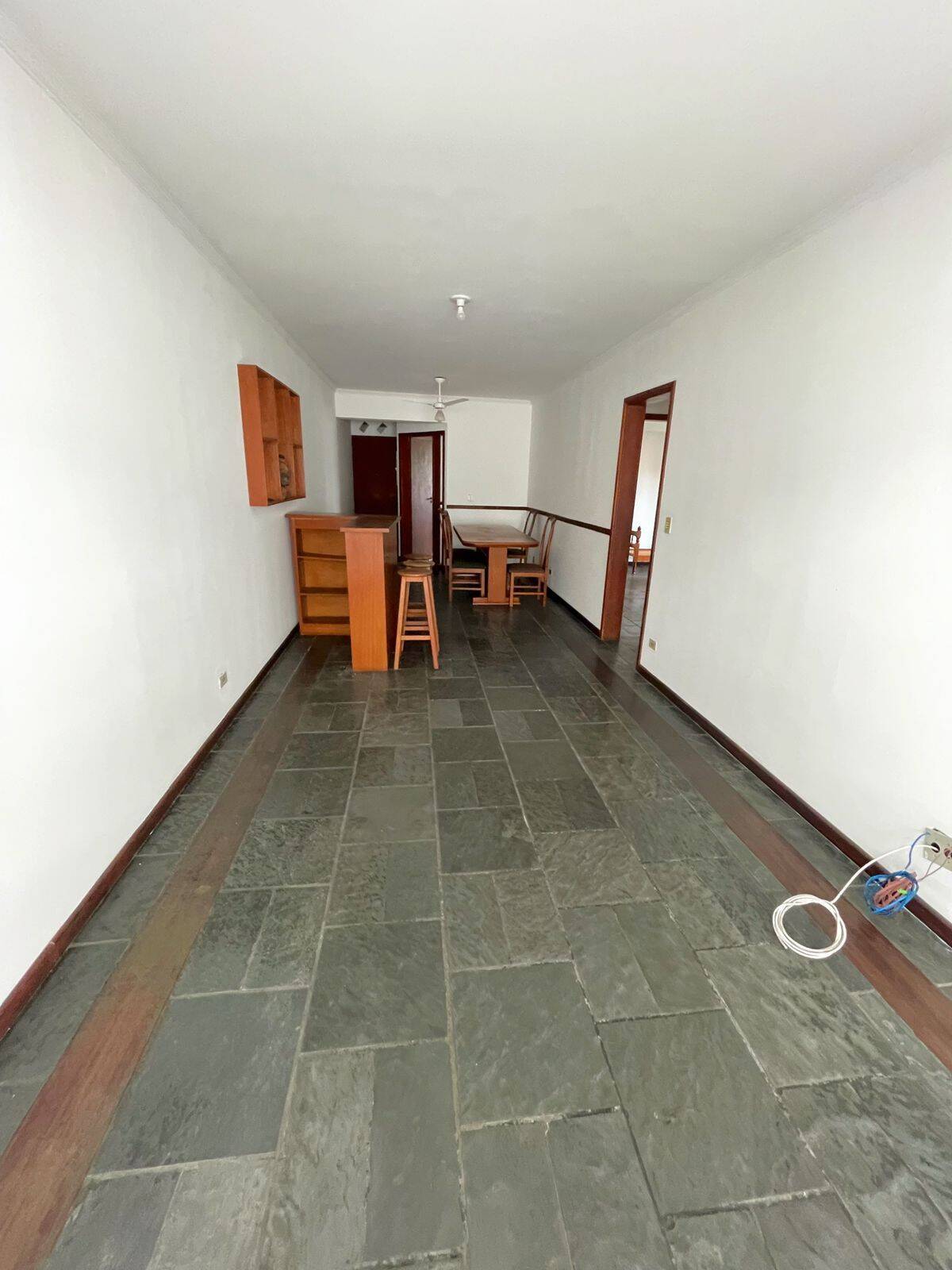 Apartamento para alugar com 2 quartos, 90m² - Foto 3