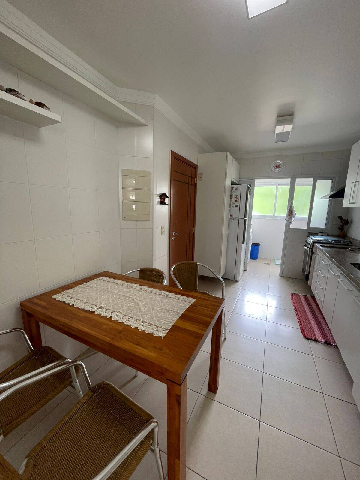 Apartamento para alugar com 3 quartos, 147m² - Foto 9